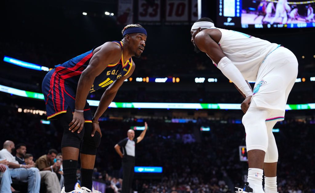 爱游戏官方网站-德罗巴官方宣布比赛规则变更新规，热火引发争议！-爱游戏官方网站