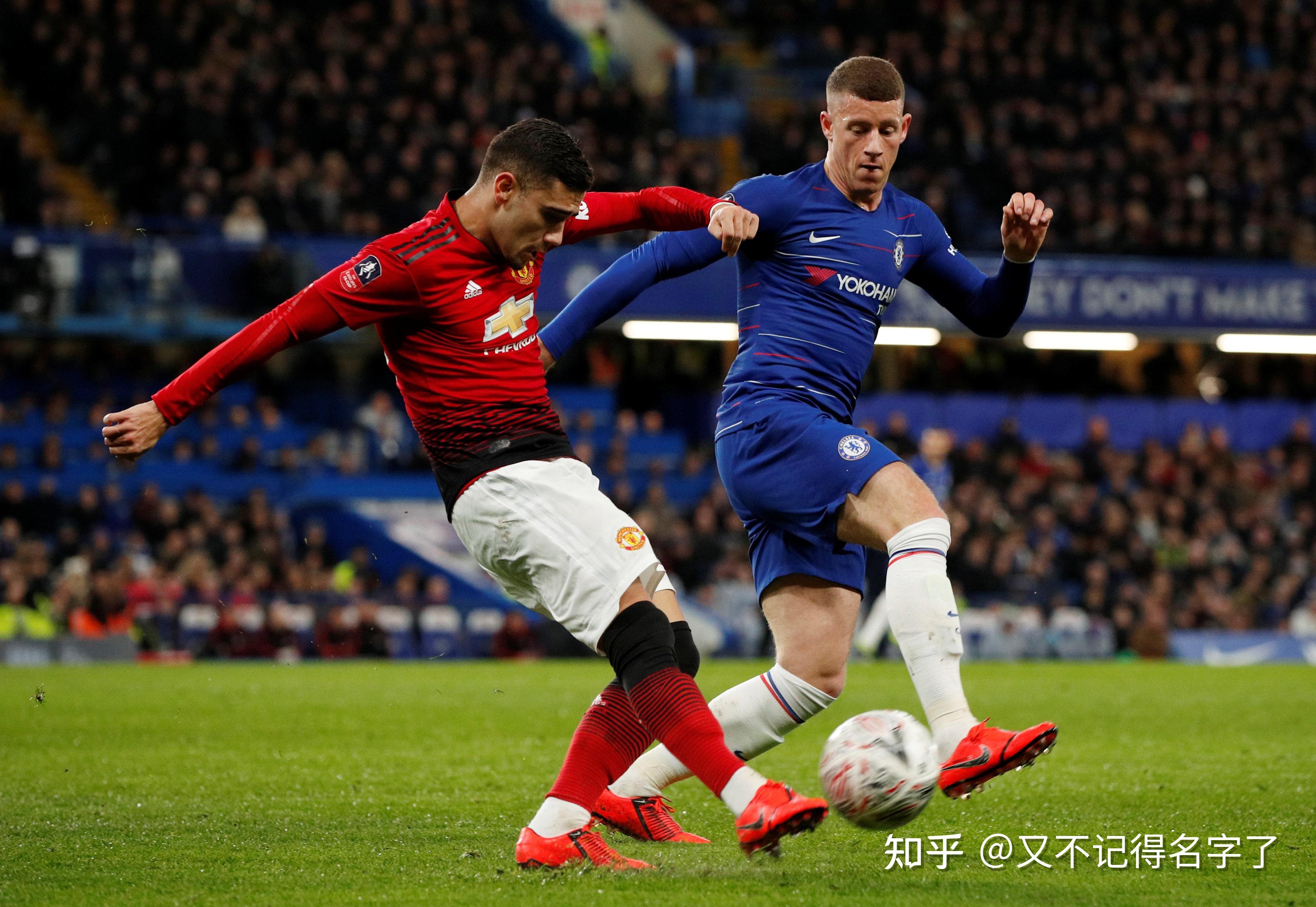 爱游戏平台-关于足总杯冲刺阶段走向成谜，曼联防线松动，信心回归，医务组通报恢复的信息-爱游戏平台